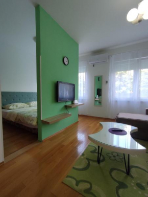 Apartman studio 33